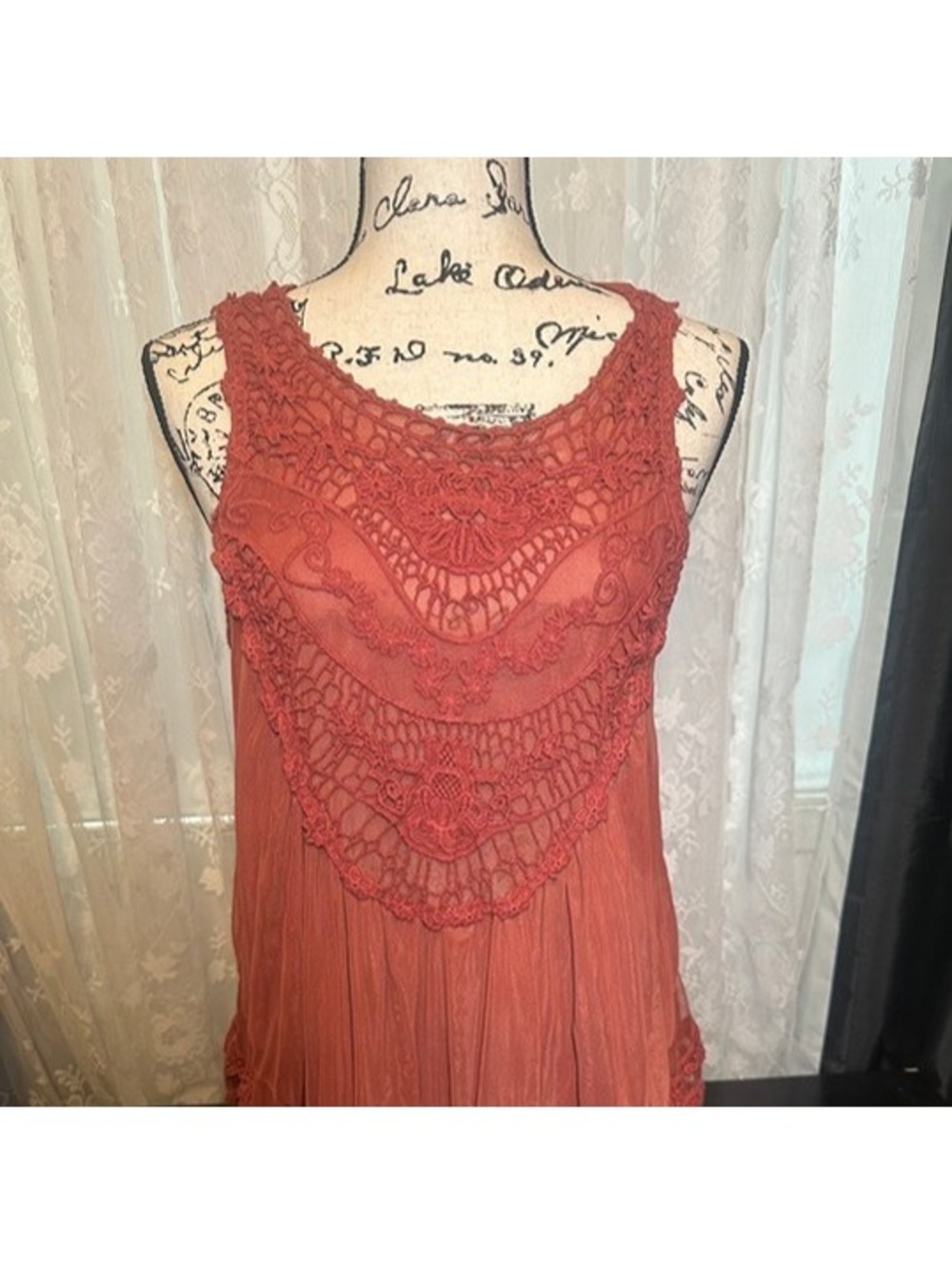 Ultra Pink Women’s Medium Rust Lace Boho Sleeveless Tunic Top